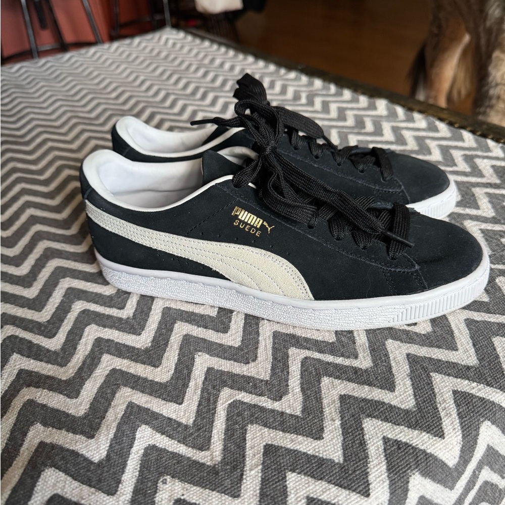 Puma Suede Sneakers